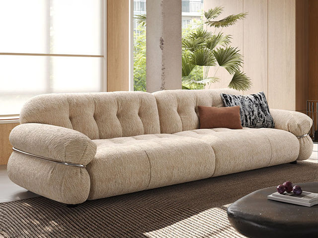 维利品尚 现代简约 比利时进口雪尼尔绒+靠包:紫罗兰+竹炭海绵+扶手:紫罗兰+竹炭海绵+座包:轻柔丝棉+零压记忆棉+高回弹竹炭海绵+实木内架++高韧强力绷带+锰钢蛇形弹簧+实木脚 3.4米沙发